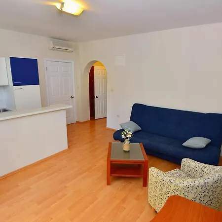 Apartment Dalmatina *